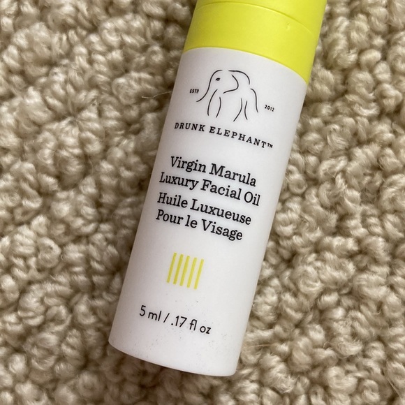 NEW Drunk Elephant Virgin Marula Luxury Facial Oil 0.17 fl oz Deluxe Travel Size - Picture 2 of 5